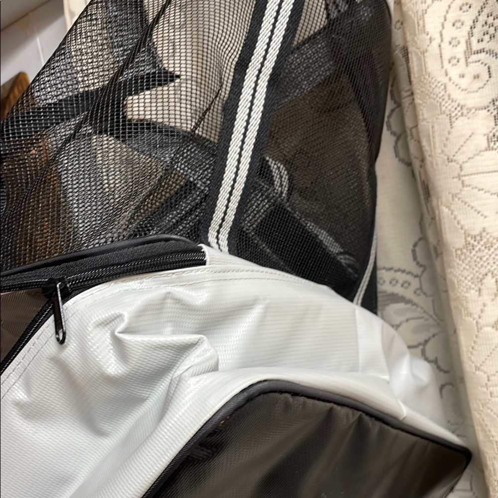 Silver and Black Food Cooler / Tote for Beach or Lake - Picture 7 of 7